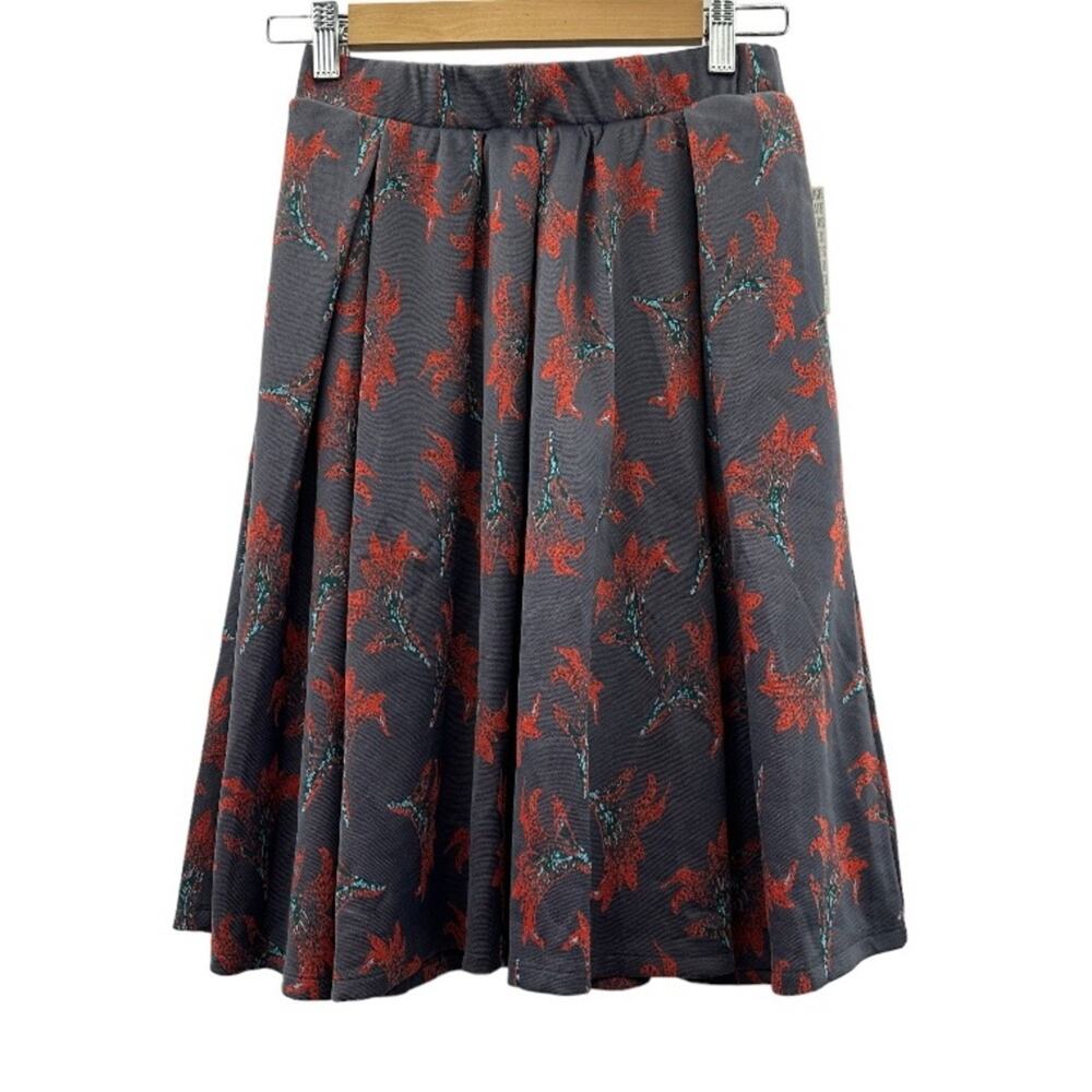 LuLaRoe Madison Gray Floral Jacquard A-Line Pleated Mini Skirt Size XS‎